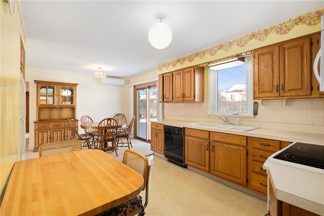 106 Wannamoisett Road East Providence, RI 02914 - Photo 20 of 32