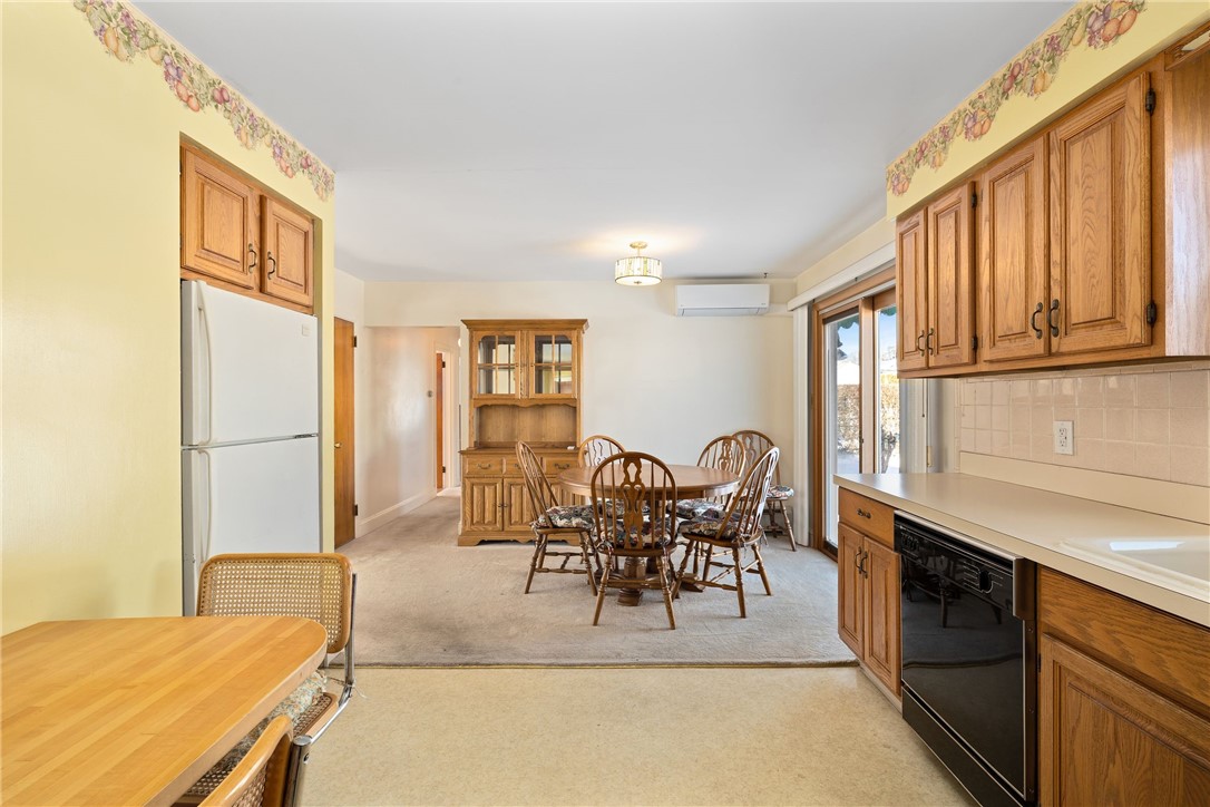 106 Wannamoisett Road East Providence, RI 02914 - Photo 21 of 32