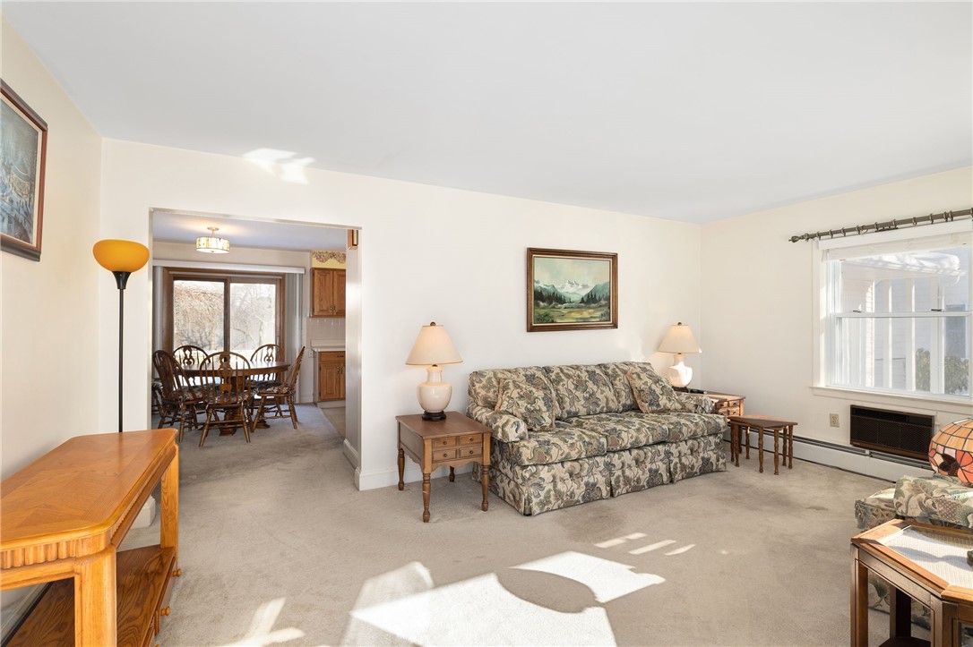 106 Wannamoisett Road East Providence, RI 02914 - Photo 8 of 32