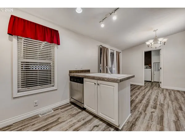 $163,000 | 1111 Southeast 3rd Avenue, Unit 15, Canby, OR 97013