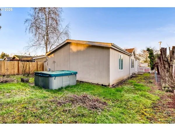 $163,000 | 1111 Southeast 3rd Avenue, Unit 15, Canby, OR 97013