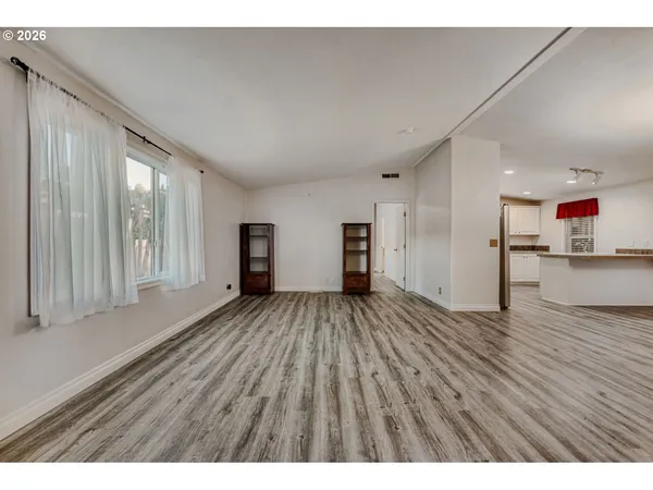 $163,000 | 1111 Southeast 3rd Avenue, Unit 15, Canby, OR 97013