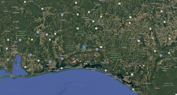 $318,999 | 423 Brookmeade Drive, Crestview, FL 32539