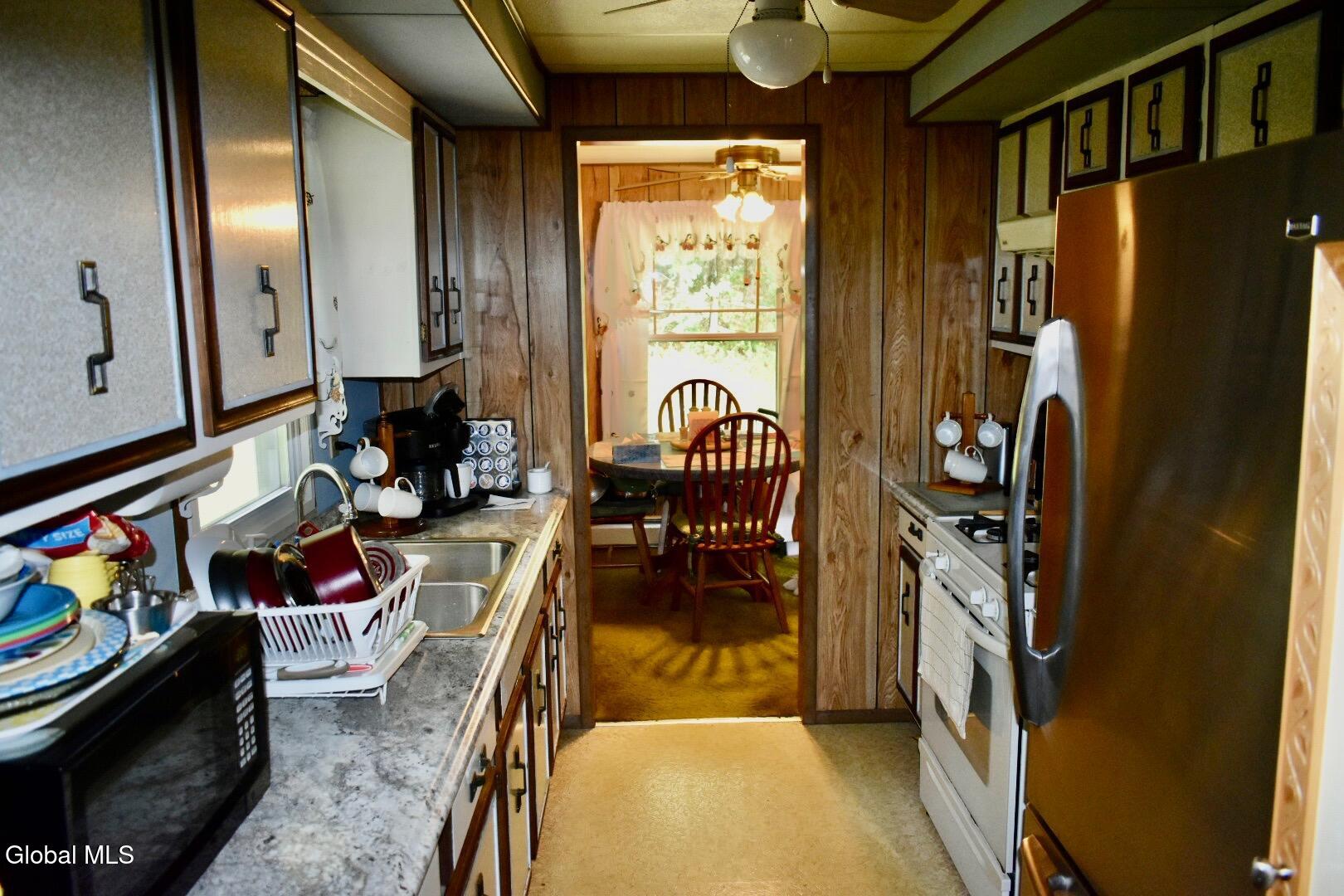 205 Middle Road Austerlitz, NY 12017 - Photo 7 of 14 DWH_0205