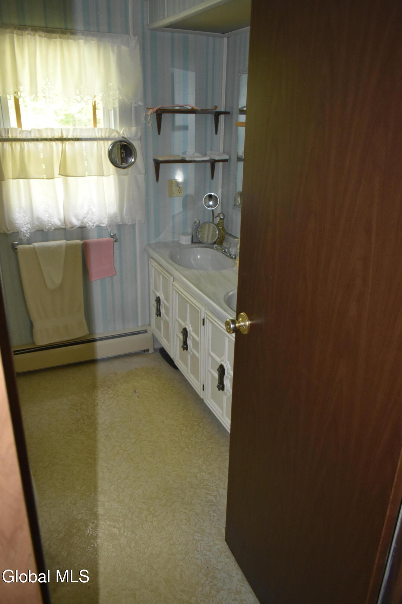 205 Middle Road Austerlitz, NY 12017 - Photo 9 of 14 DWH_0194