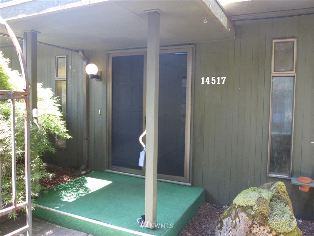 14517 167th Place Southeast Renton, WA 98059 - Photo 3 of 23 Gallery Image 3