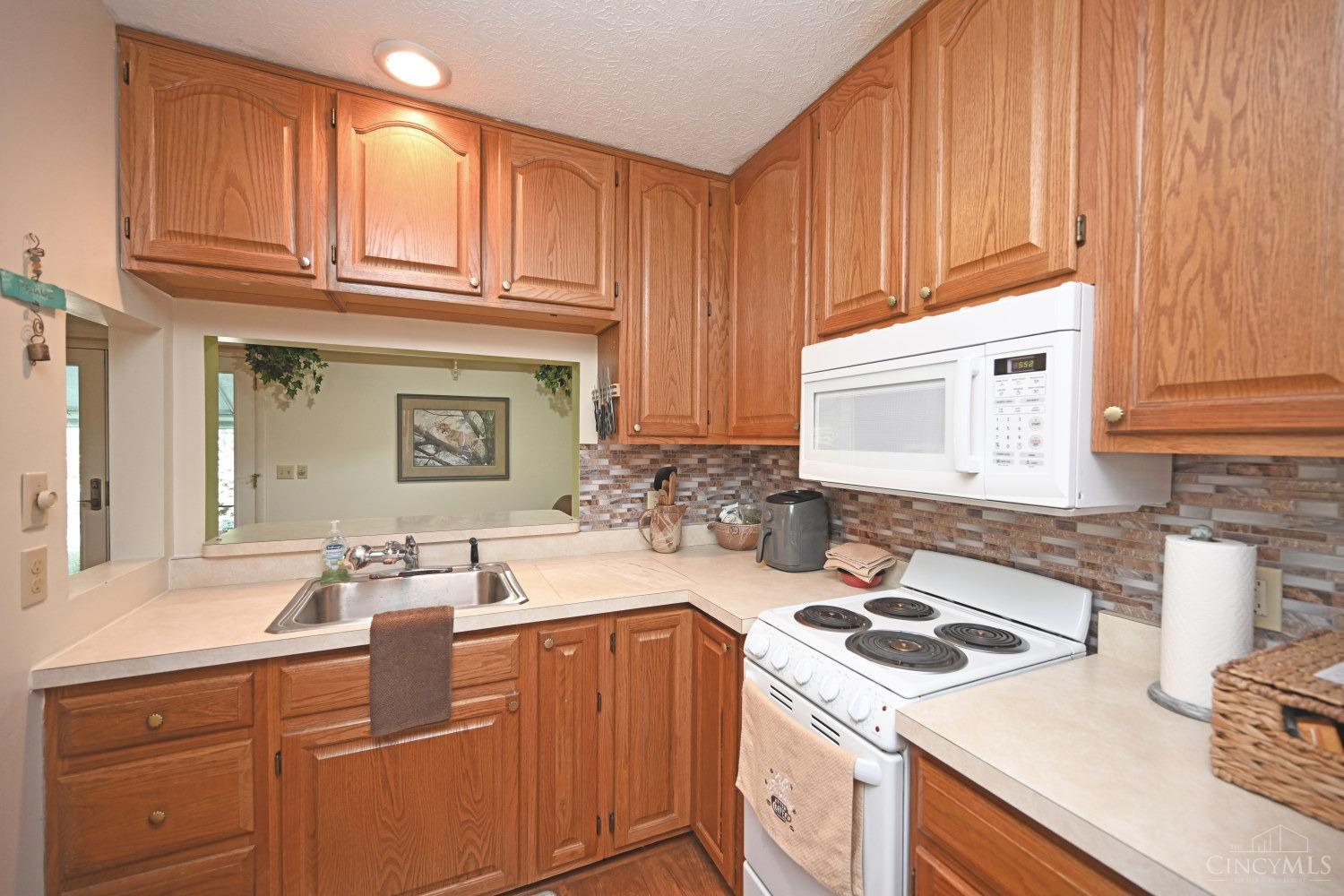 8704 Livingston Road Cincinnati, OH 45251 - Photo 33 of 89 Gallery Image 33