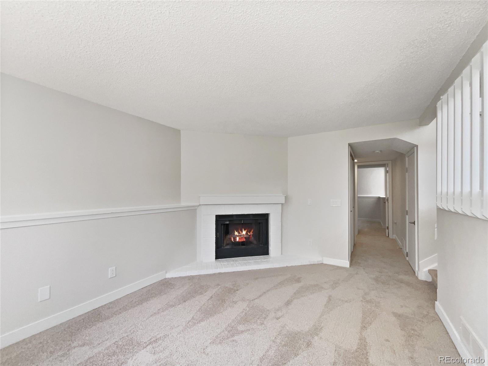 9441 Pendleton Drive Highlands Ranch, CO 80126 - Photo 3 of 19 Gallery Image 3