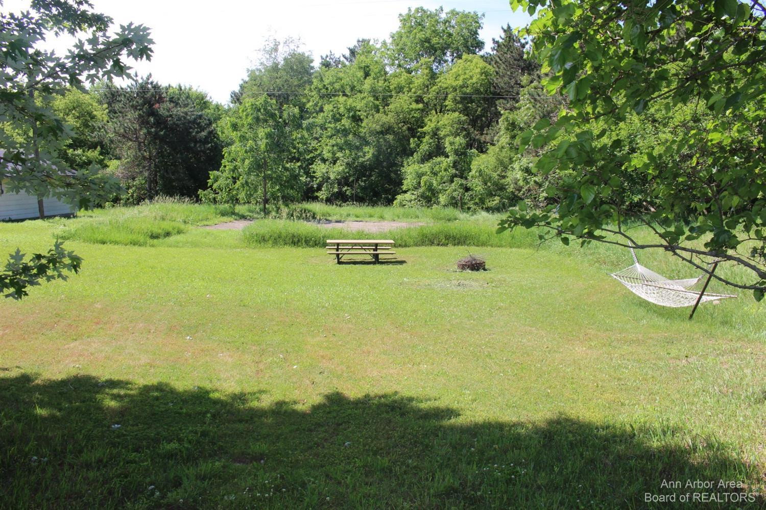 7991 Greenwood Road Jackson, MI 49201 - Photo 3 of 33 Photo 3