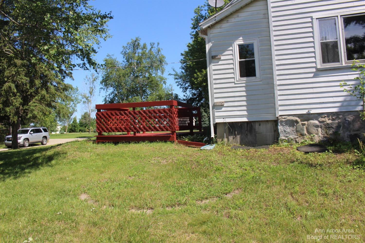 7991 Greenwood Road Jackson, MI 49201 - Photo 7 of 33 Photo 7