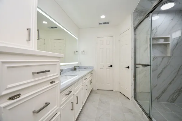 $2,850 | 11615 Trailmont Drive, Houston, TX 77077