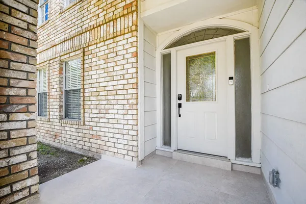 $2,850 | 11615 Trailmont Drive, Houston, TX 77077