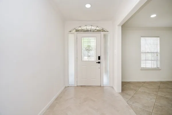 $2,850 | 11615 Trailmont Drive, Houston, TX 77077
