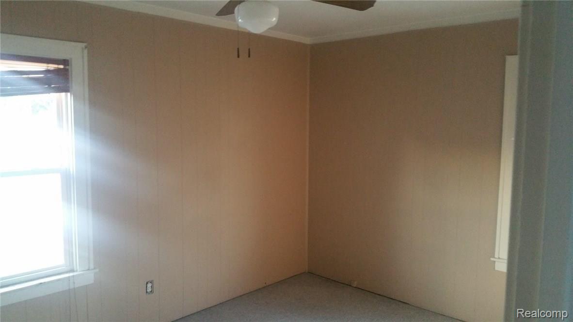 18613 Ruth Street Melvindale, MI 48122 - Photo 8 of 13 bedroom 2.jpg