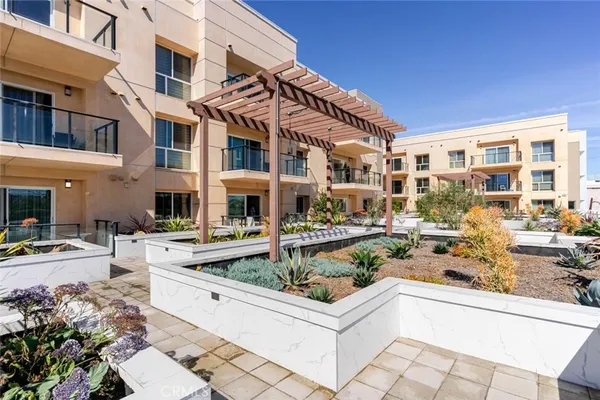 $500,000 | 1598 Long Beach, Unit 401, Long Beach, CA 90813