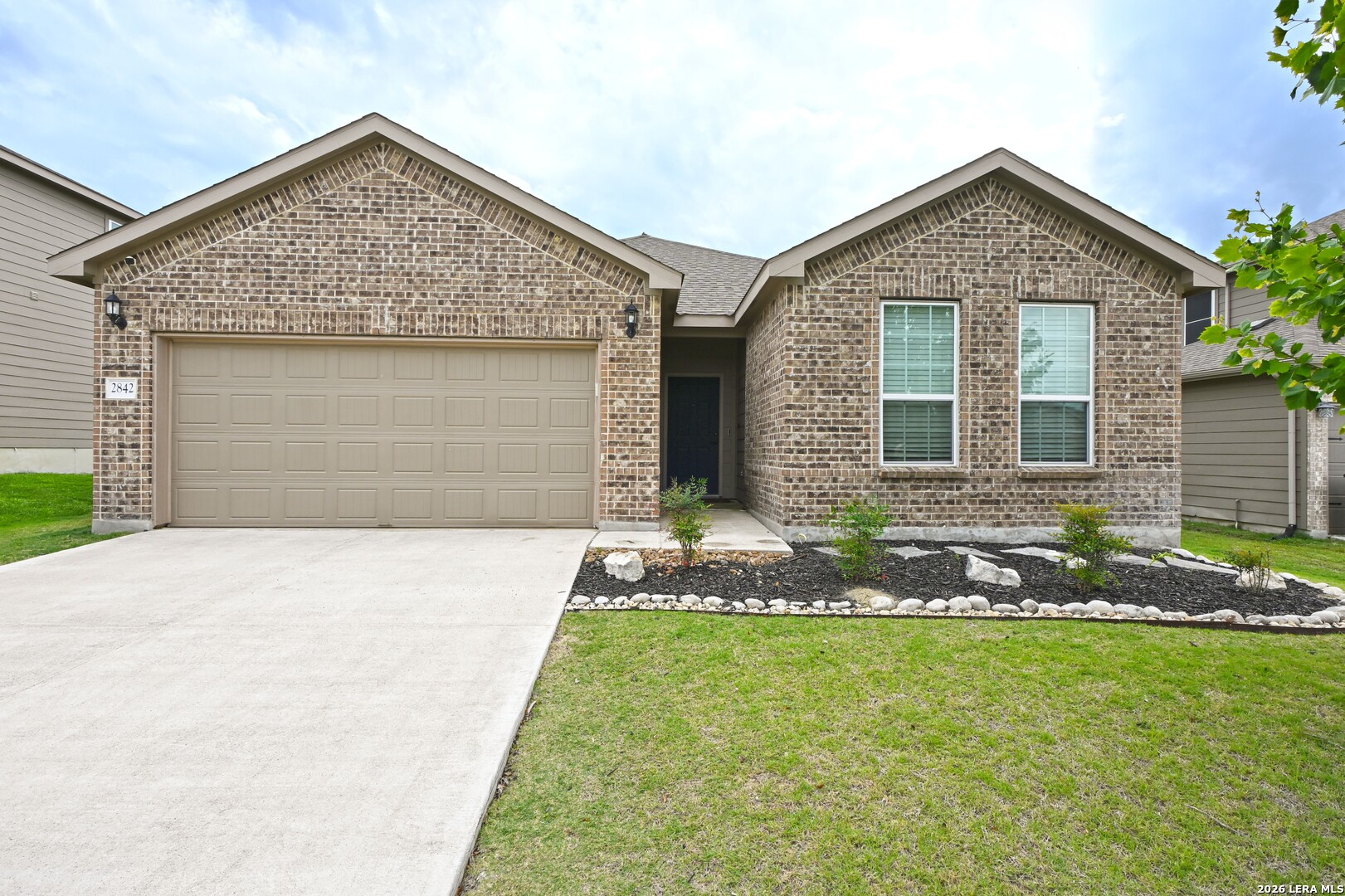 2842 Ridge Berry Road New Braunfels, TX 78130 - Photo 2 of 31
