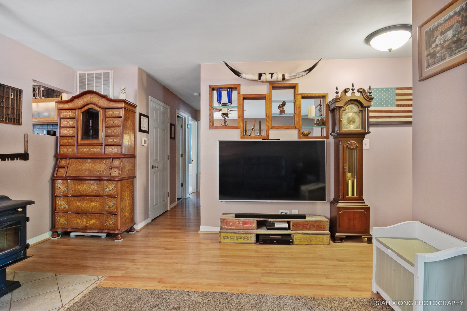 8 Hampton Road Montgomery, IL 60538 - Photo 12 of 26 a living room with furniture and a flat screen tv