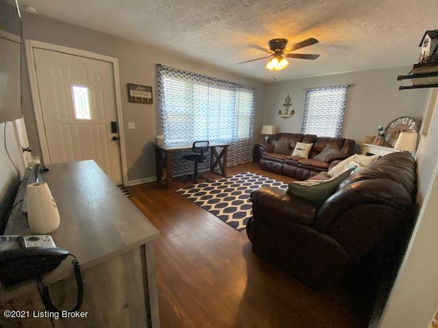 243 Pearman Road Clarkson, KY 42726 - Photo 16 of 17 living room