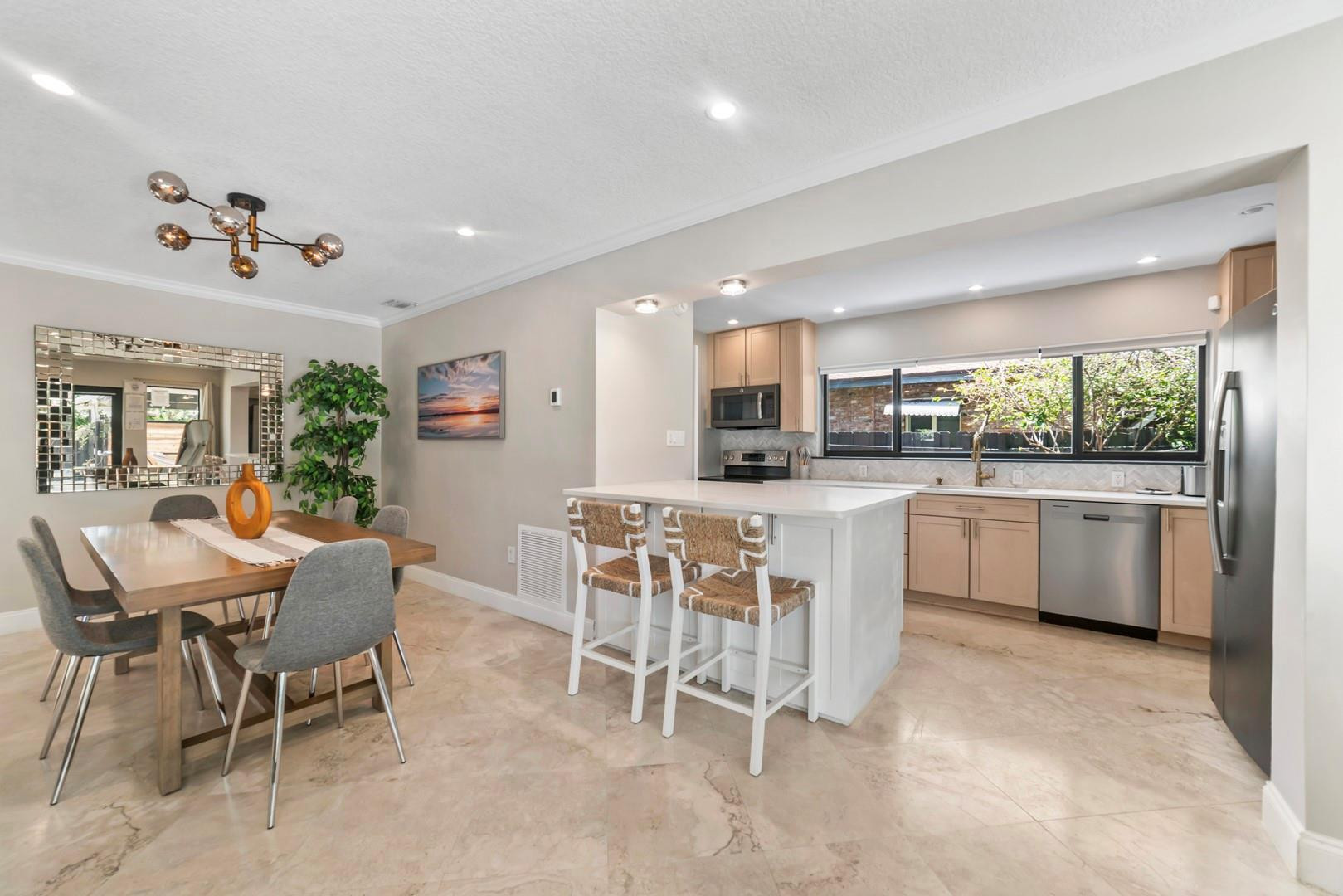 1908 Northeast 27th Street Wilton Manors, FL 33306 - Photo 10 of 38 Photo 10