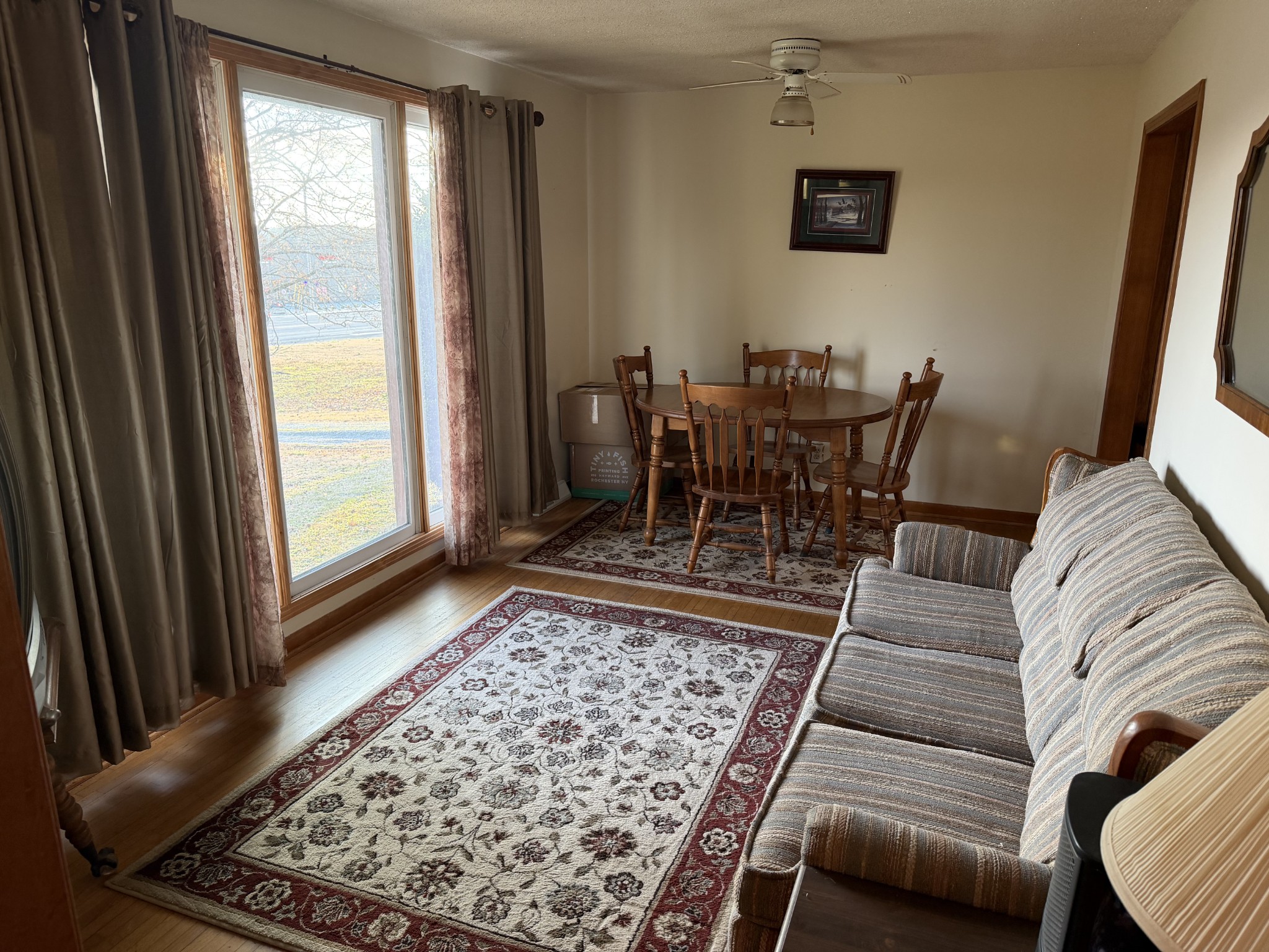 10555 Lebanon Road Mount Juliet, TN 37122 - Photo 4 of 15 a view of a hallway with a couch