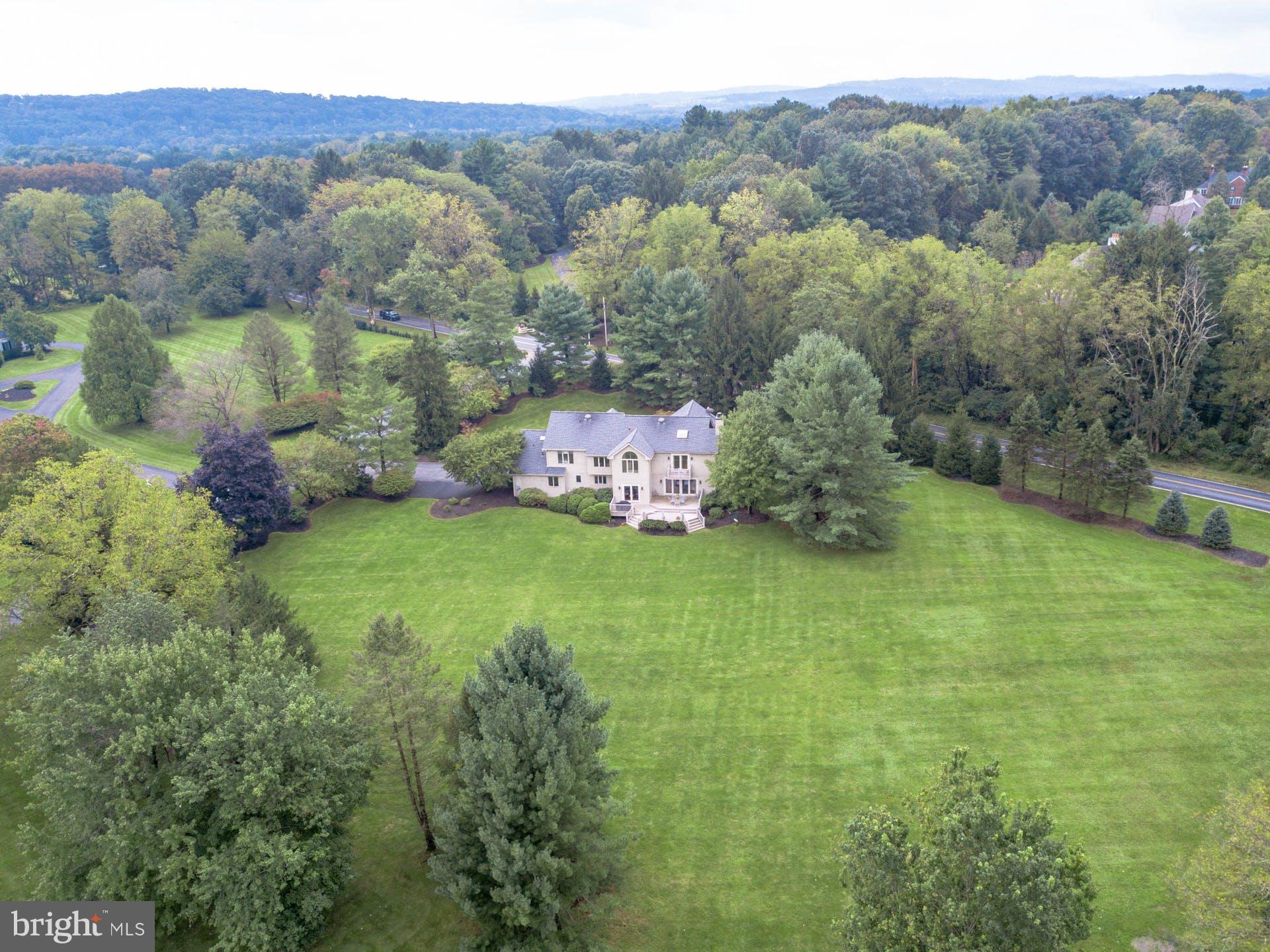 1655 Wildberry Road Bethlehem, PA 18015 - Photo 3 of 29 Gallery Image 3