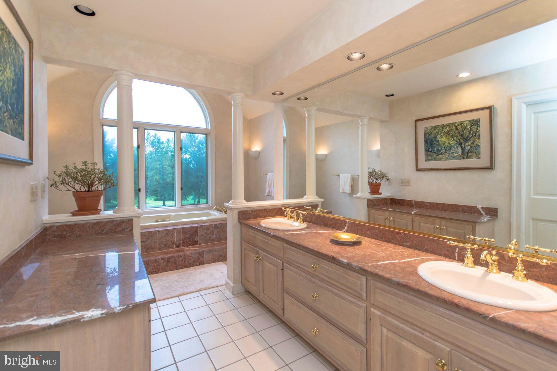 1655 Wildberry Road Bethlehem, PA 18015 - Photo 21 of 29 Gallery Image 21