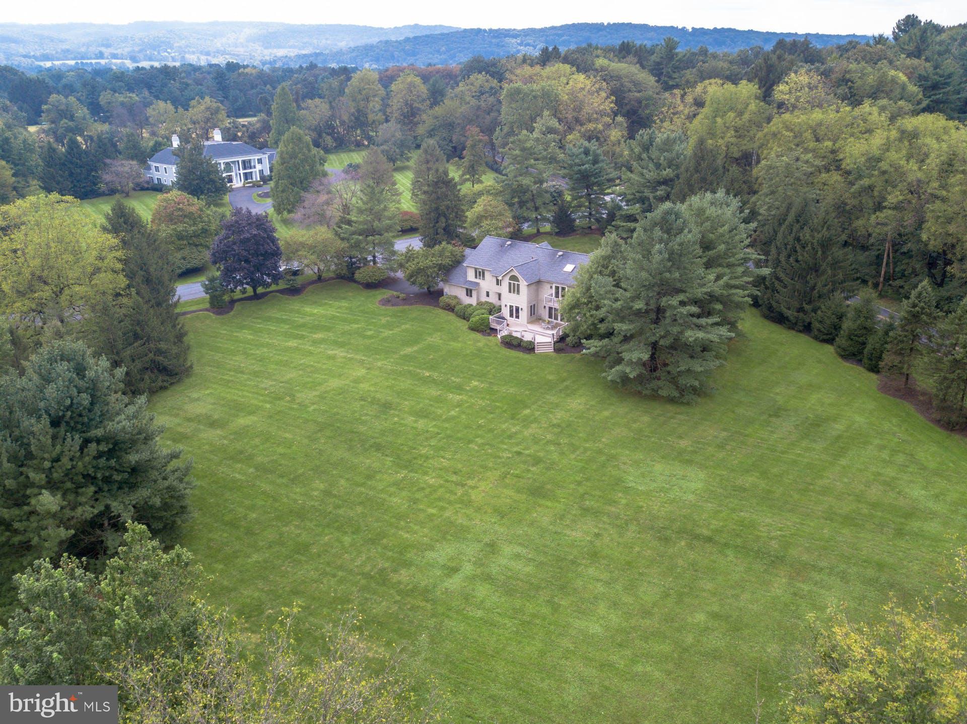 1655 Wildberry Road Bethlehem, PA 18015 - Photo 4 of 29 Gallery Image 4