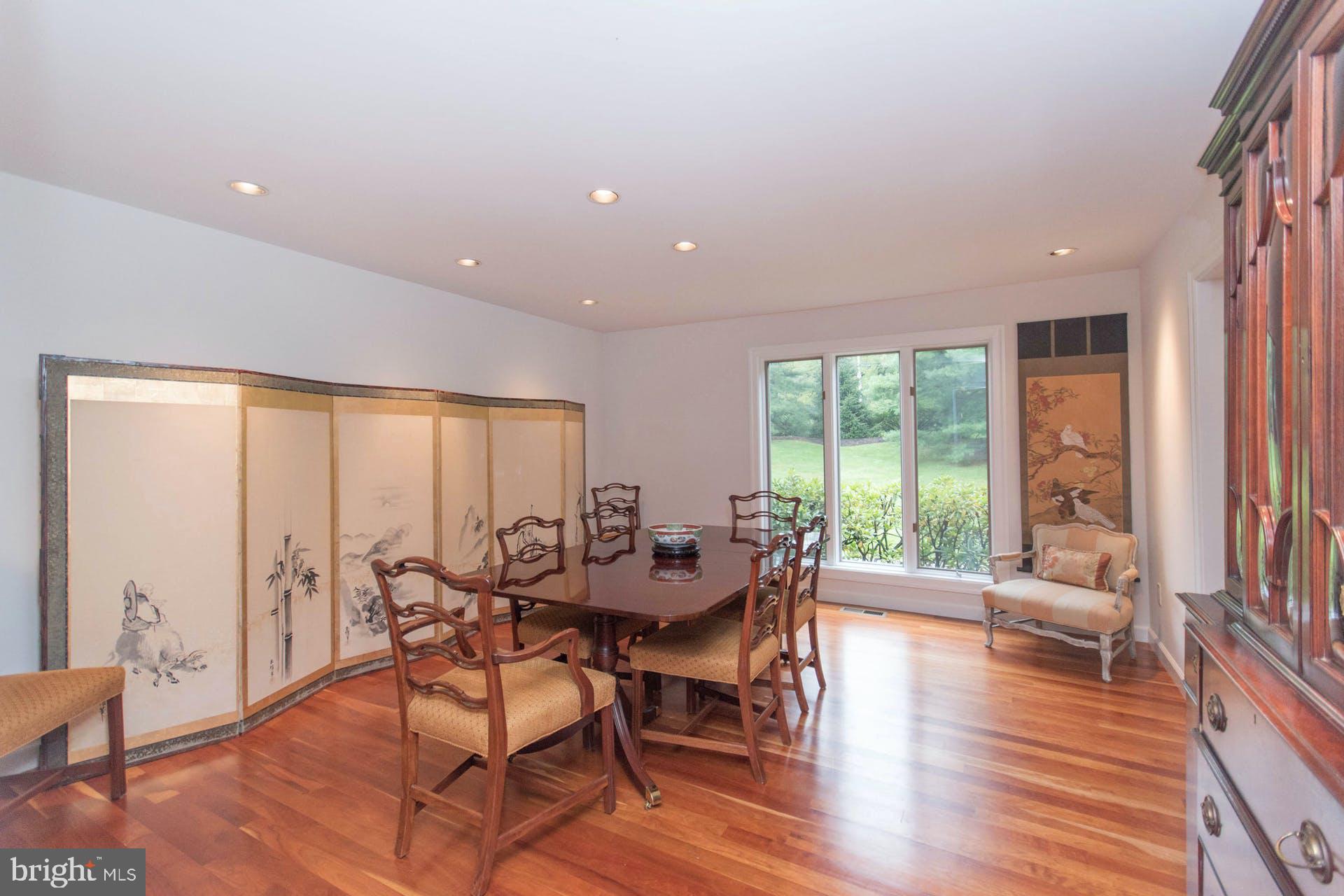 1655 Wildberry Road Bethlehem, PA 18015 - Photo 10 of 29 Gallery Image 10