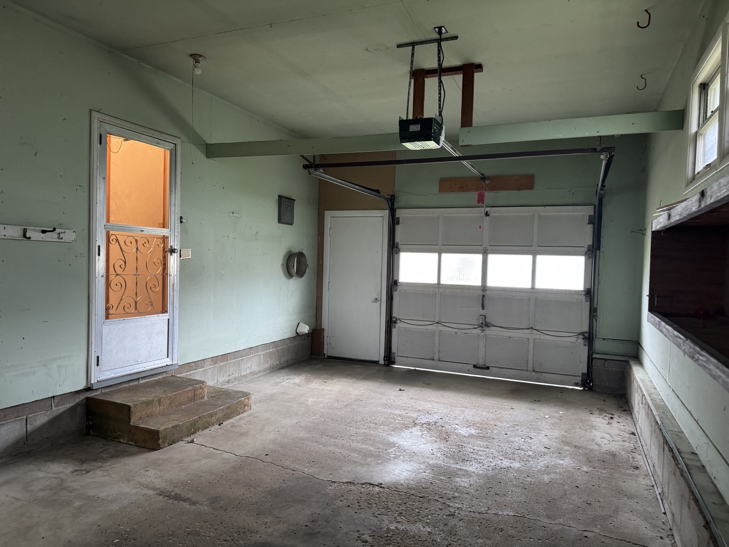 101 West High Street La Moille, IL 61330 - Photo 27 of 34 a view of a garage