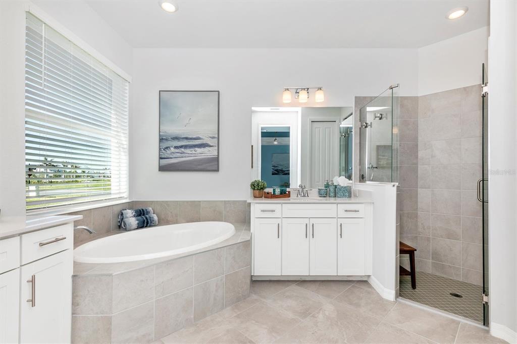 17180 Jadestone Court Venice, FL 34293 - Photo 21 of 98