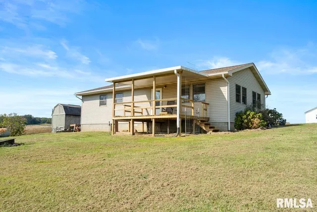 $135,000 | 42 Bowed Tree Road, Stonefort, IL 62987