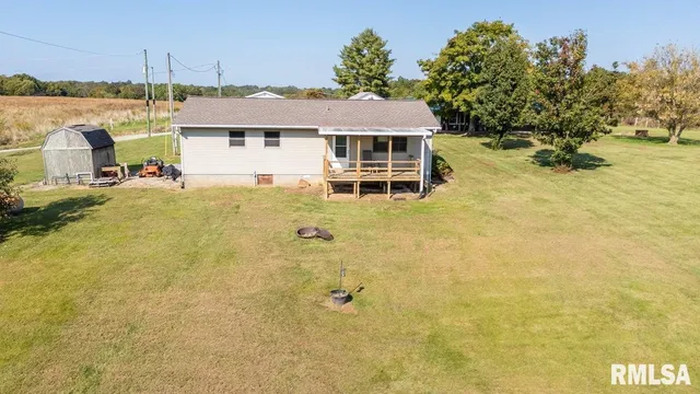 $135,000 | 42 Bowed Tree Road, Stonefort, IL 62987