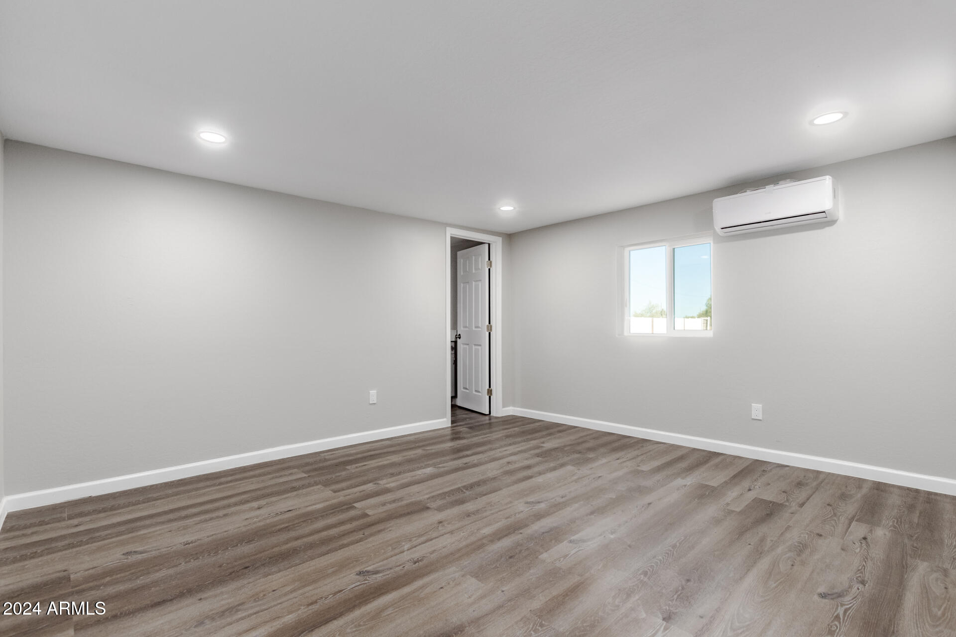 9195 North Diffin Road Florence, AZ 85132 - Photo 17 of 25 18 - Diff