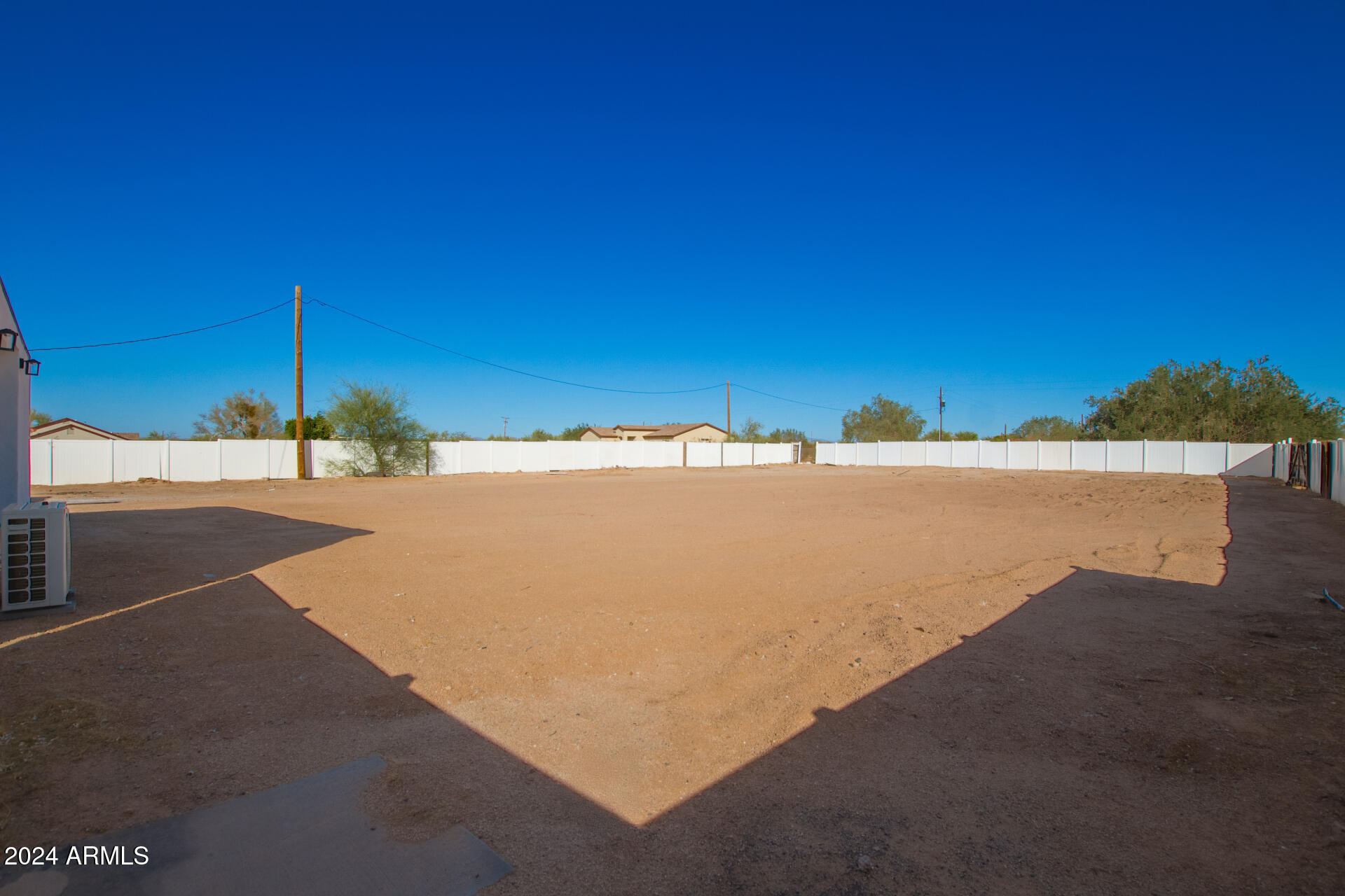 9195 North Diffin Road Florence, AZ 85132 - Photo 22 of 25 22 - Diff