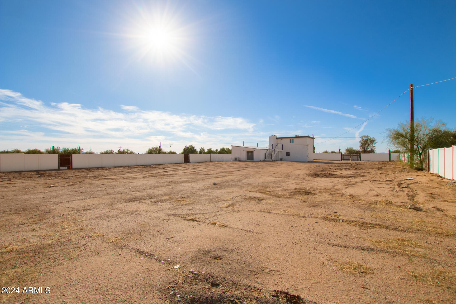 9195 North Diffin Road Florence, AZ 85132 - Photo 24 of 25 24 - Diff