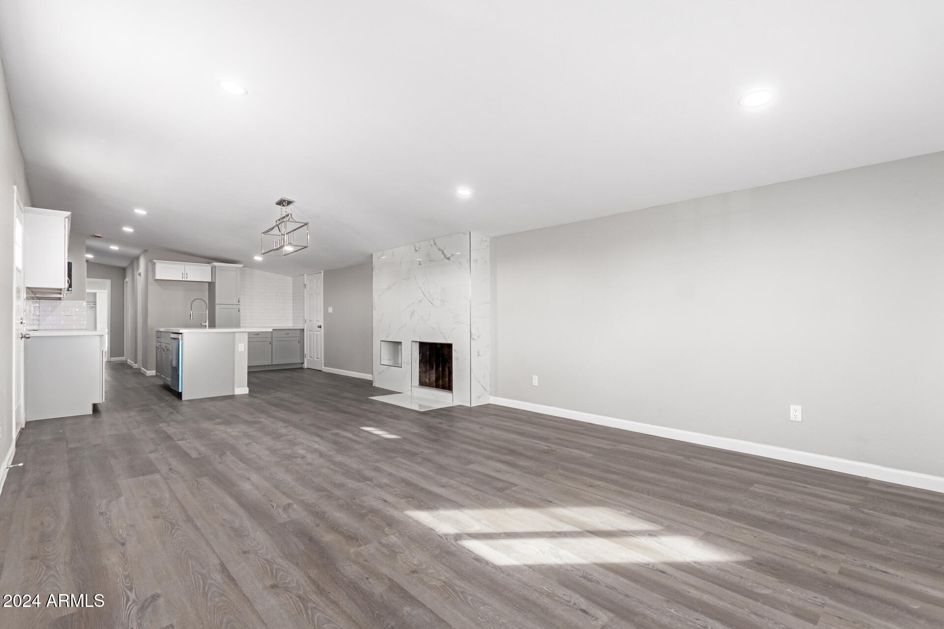 9195 North Diffin Road Florence, AZ 85132 - Photo 5 of 25 05 - Diff