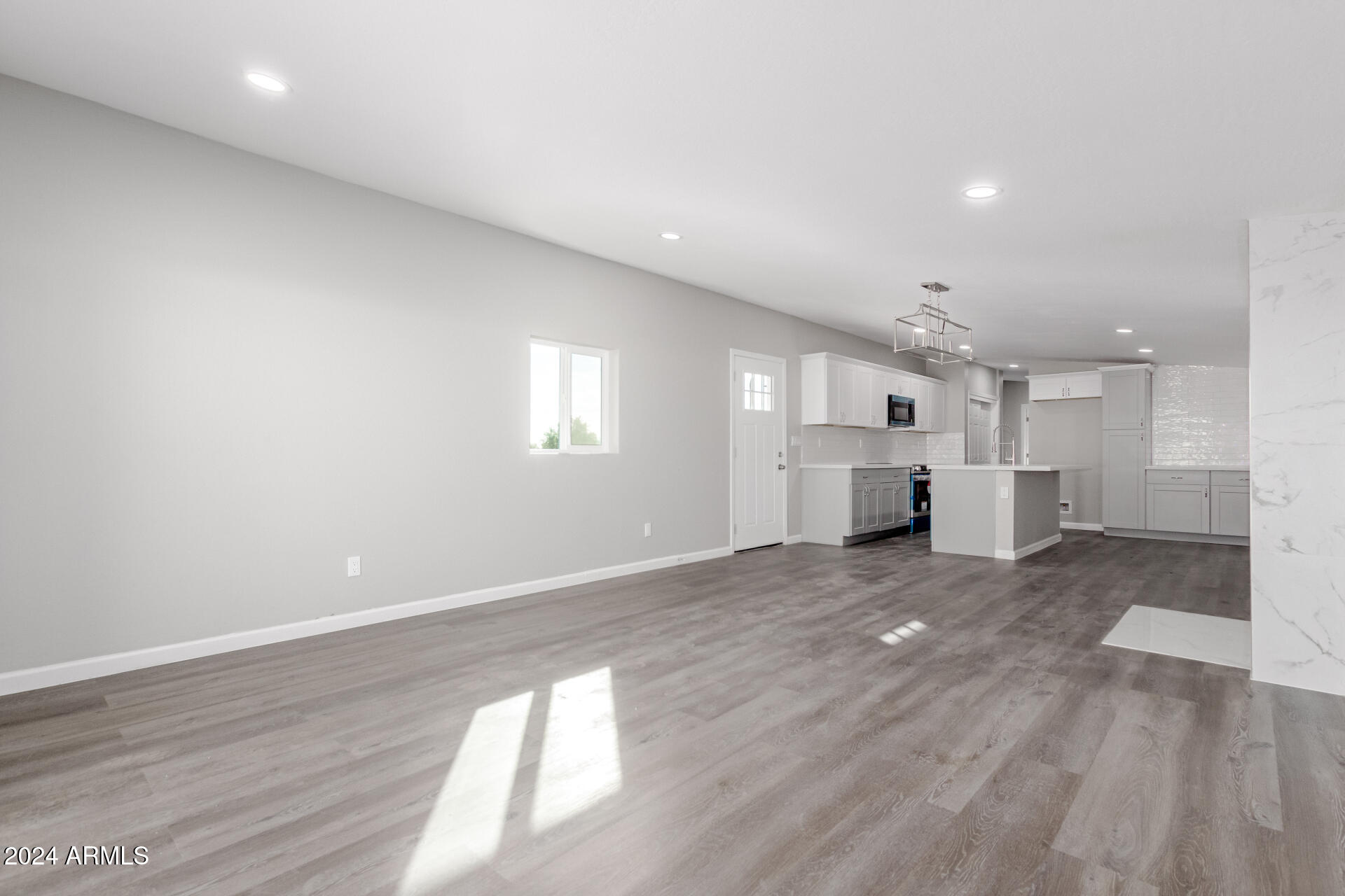 9195 North Diffin Road Florence, AZ 85132 - Photo 6 of 25 06 - Diff