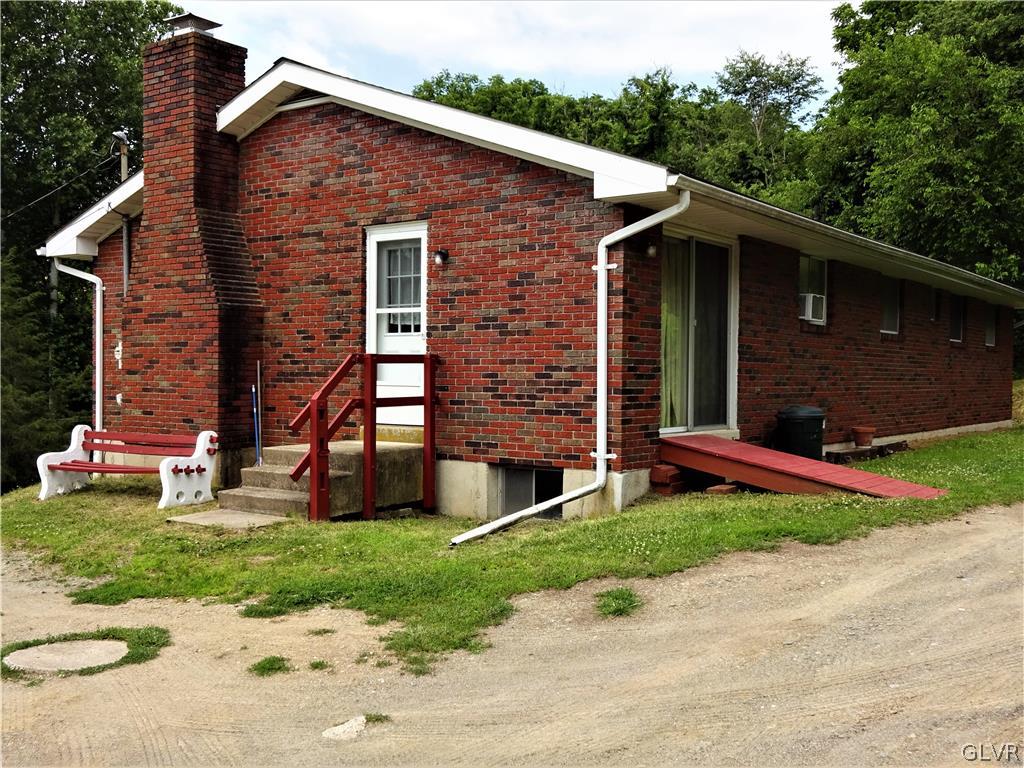 260 Stagecoach Road Northampton, PA 18067 - Photo 3 of 24 Side & rear of home