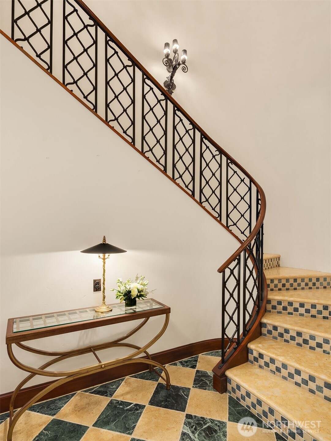 5565 248th Place Southeast Issaquah, WA 98029 - Photo 13 of 33 a view of entryway with a front door