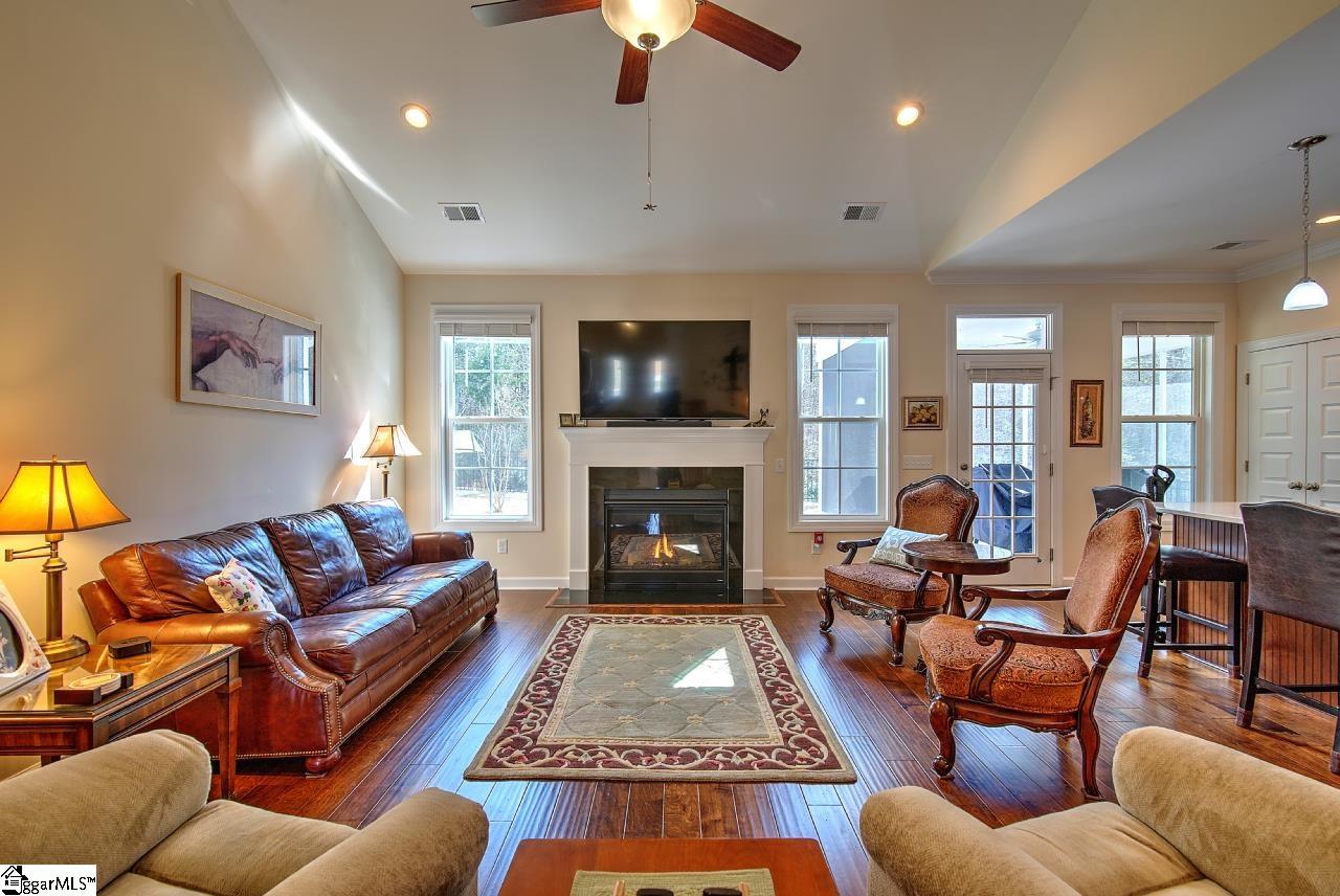 256 Crestgate Way Easley, SC 29642 - Photo 10 of 36 Gallery Image 10