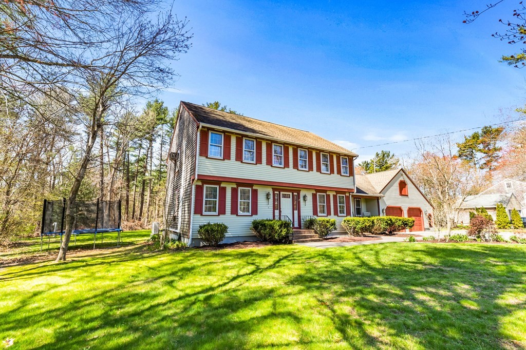32 Staples Shore Road Lakeville, MA 02347 - Photo 4 of 42 Gallery Image 4