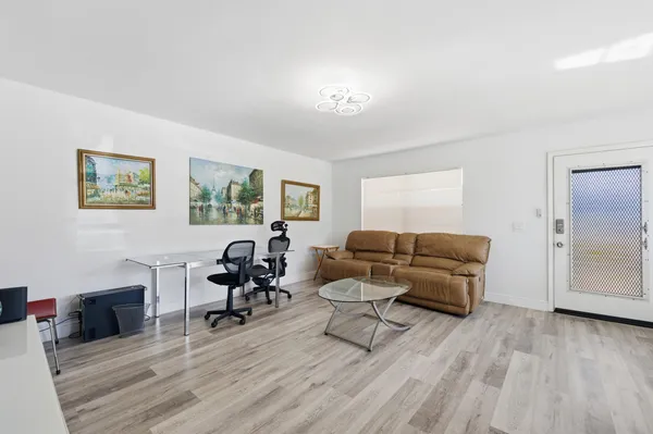 $175,000 | 193 Burgundy North, Delray Beach, FL 33484