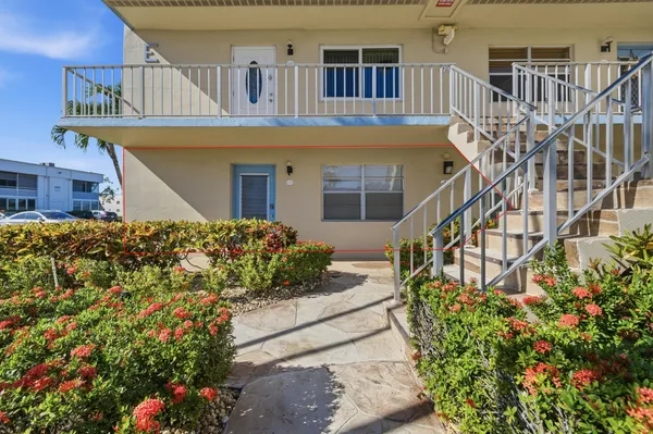 $175,000 | 193 Burgundy North, Delray Beach, FL 33484
