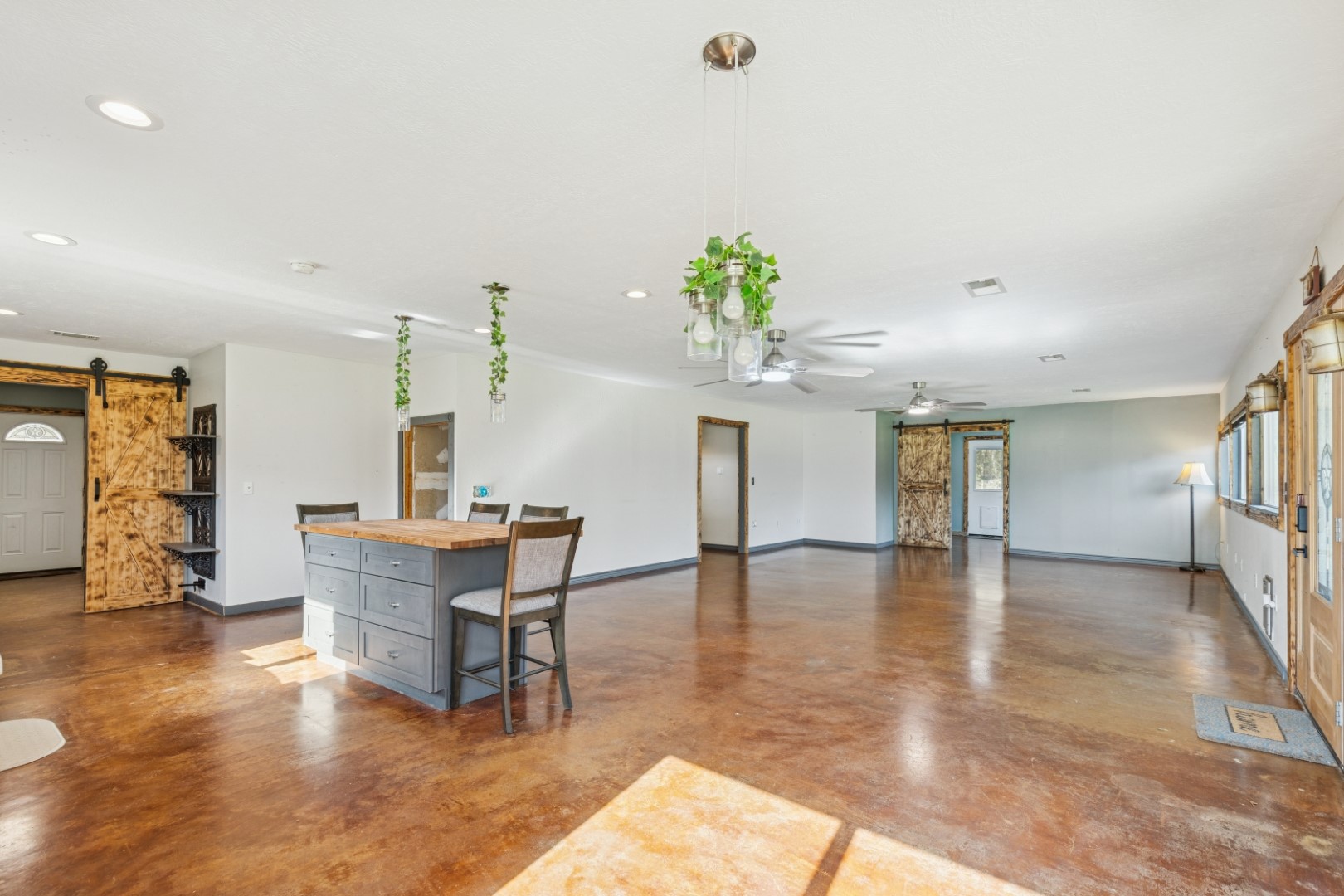 392 Robert E Lee Road Livingston, TX 77351 - Photo 7 of 43 a view of a dining room with furniture
