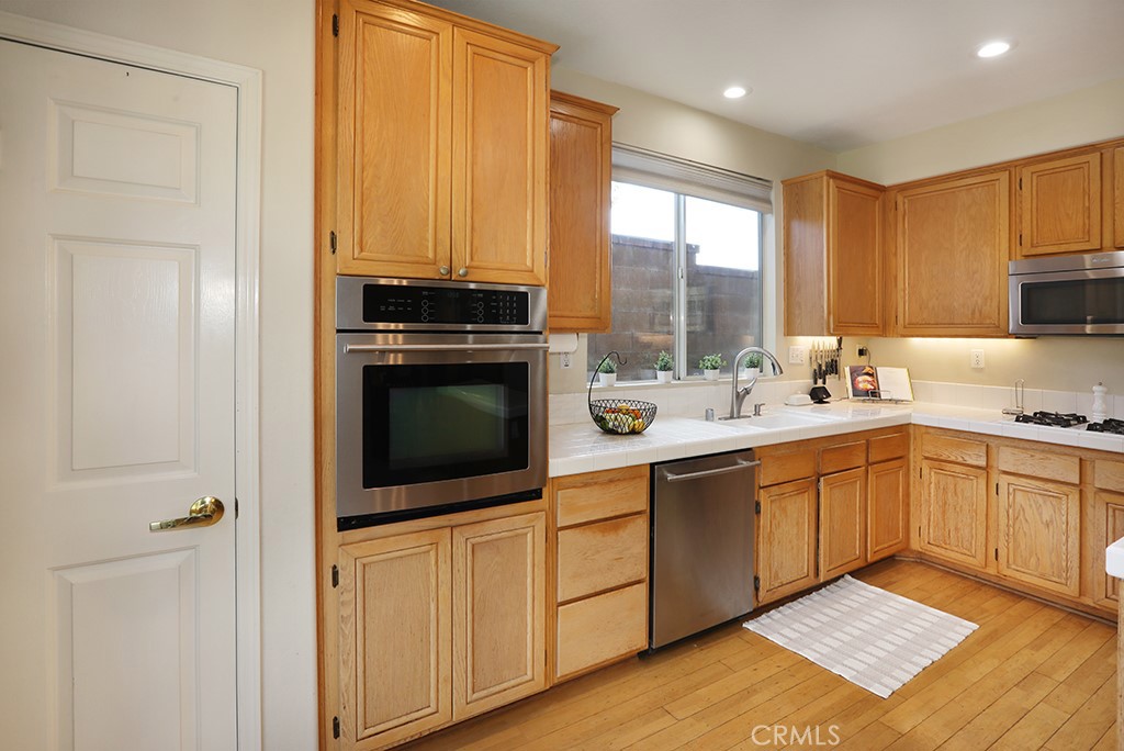 21 Tradition Place Irvine, CA 92602 - Photo 12 of 47