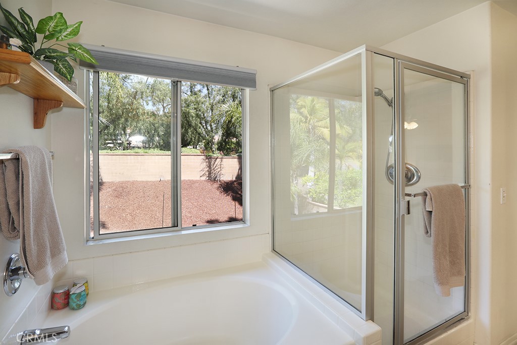 21 Tradition Place Irvine, CA 92602 - Photo 37 of 47 Master bath