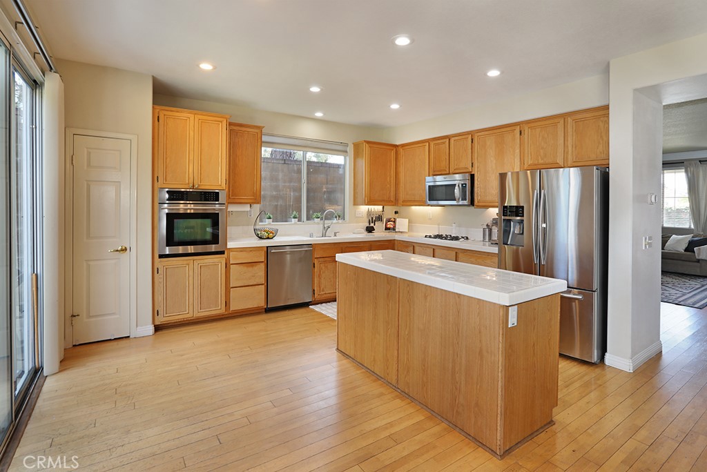 21 Tradition Place Irvine, CA 92602 - Photo 9 of 47