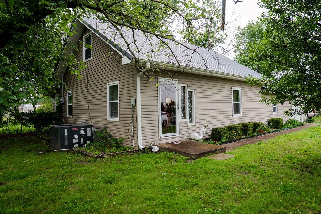 401 Gartner Avenue Altamont, KS 67330 - Photo 2 of 18
