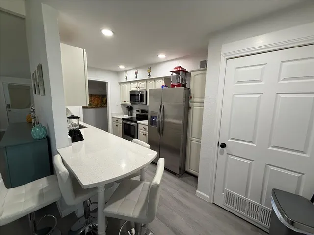 $2,075 | 816 Loganwood Avenue, Richardson, TX 75080