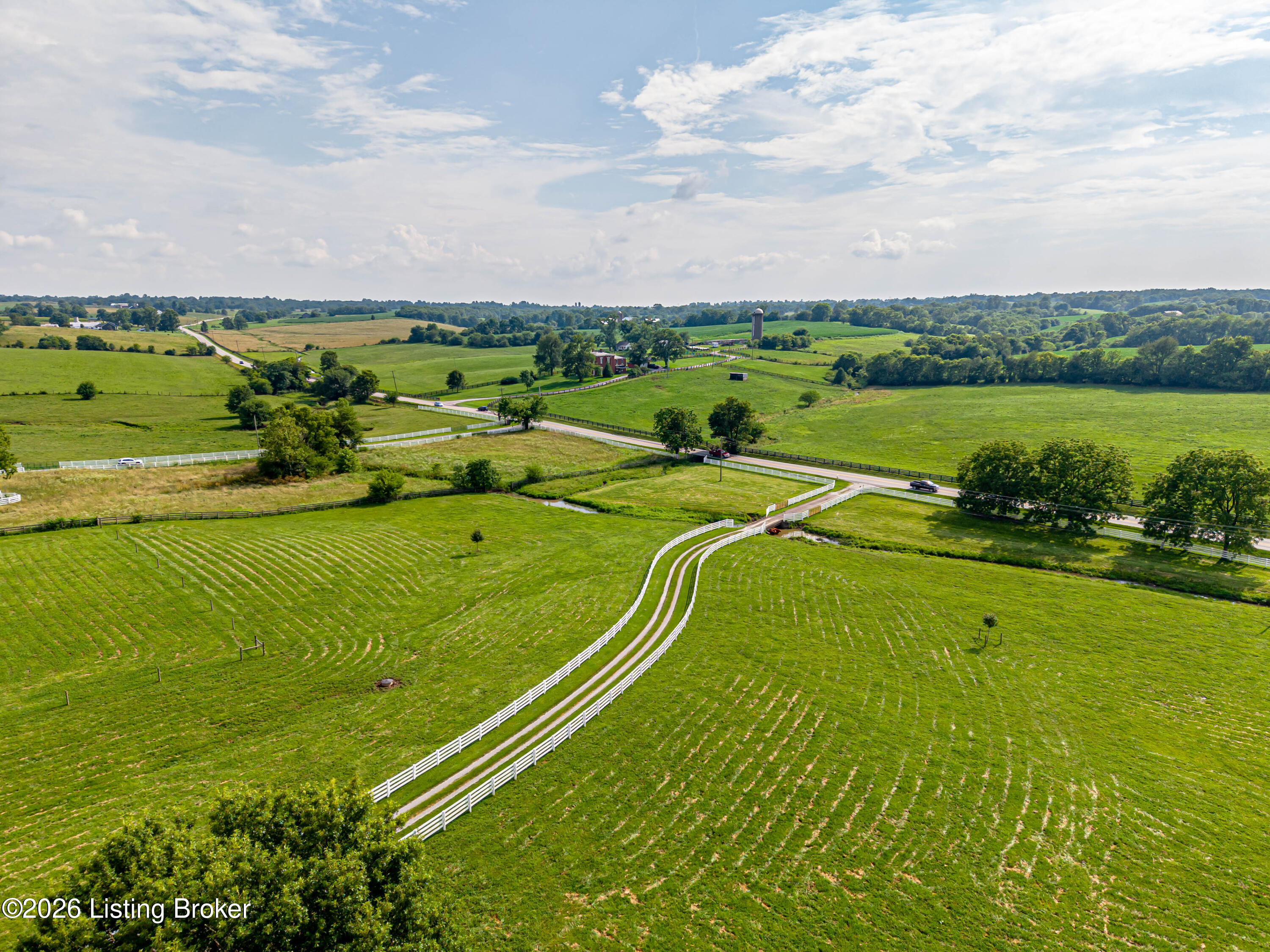 2304 Eminence Road Eminence, KY 40019 - Photo 17 of 71 DJI_20260709053333_0782_D